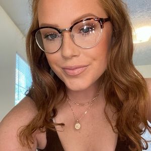 Meet your Posher, Krystal